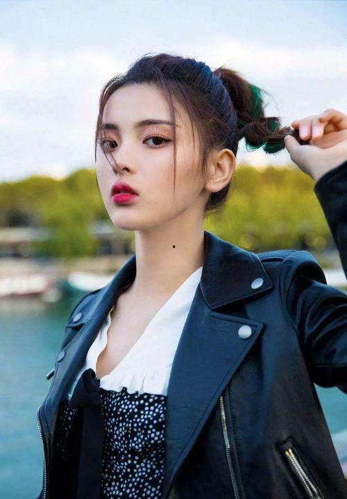 为了吃瓜她进娱乐圈却红了2k,她如何凭借2K粉丝量逆袭成明星